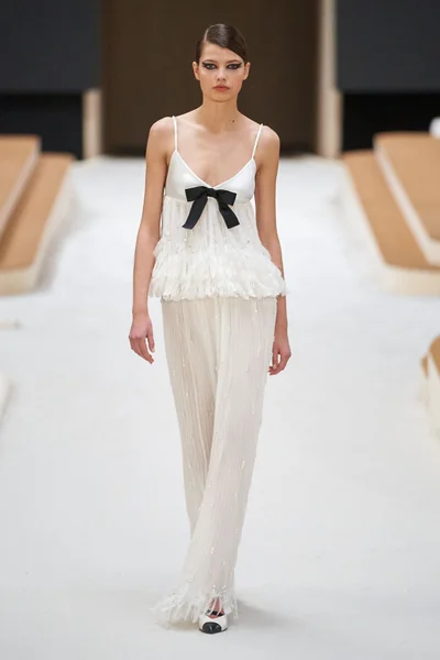 Look 44